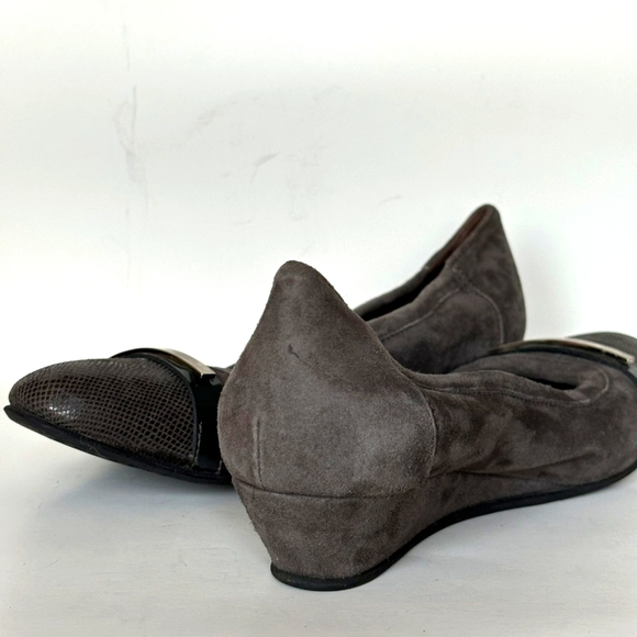 AGL Gray Suede Cap Toe Slip On Bar Wedge Heel Dress Shoe Pump size 37 - Picture 2 of 8